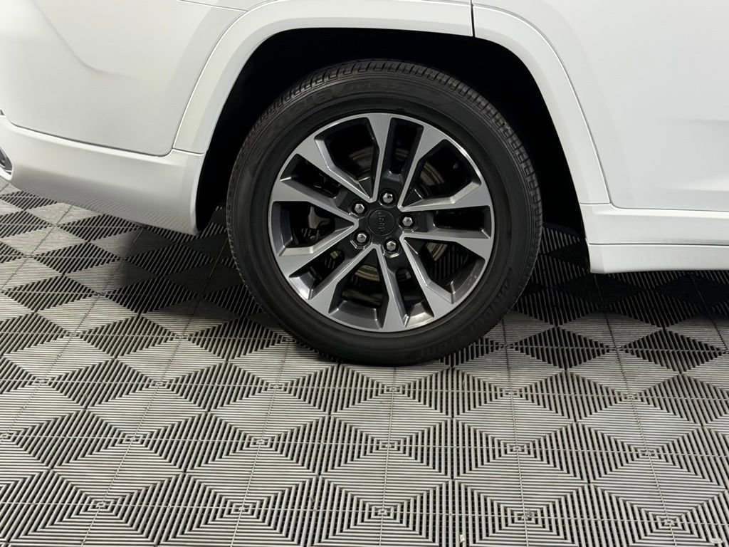 Certified 2023 Jeep Grand Cherokee L Overland AWD/4WD image 14