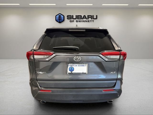 Used 2019 Toyota RAV4 XLE w/ Convenience Package image 4
