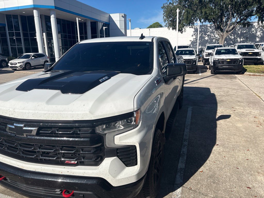 Used 2025 Chevrolet Silverado 1500 LT Trail Boss w/ Protection Package AWD/4WD image 8