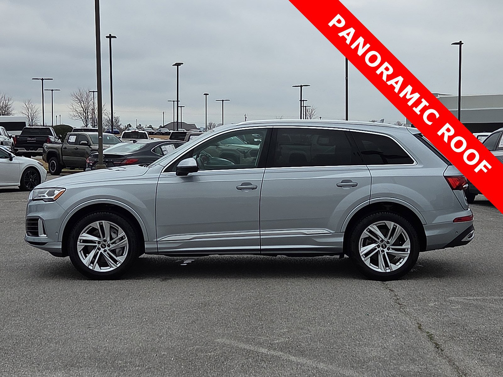 Used 2023 Audi Q7 Premium Plus image 3