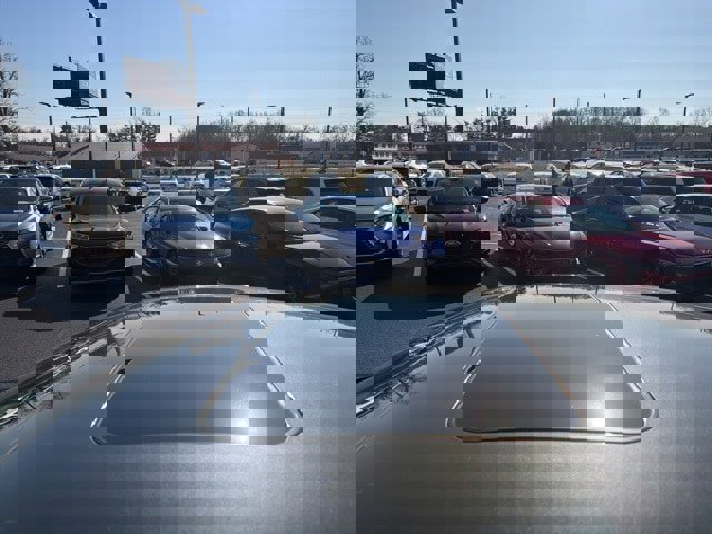 Used 2017 Lincoln MKZ Select image 4