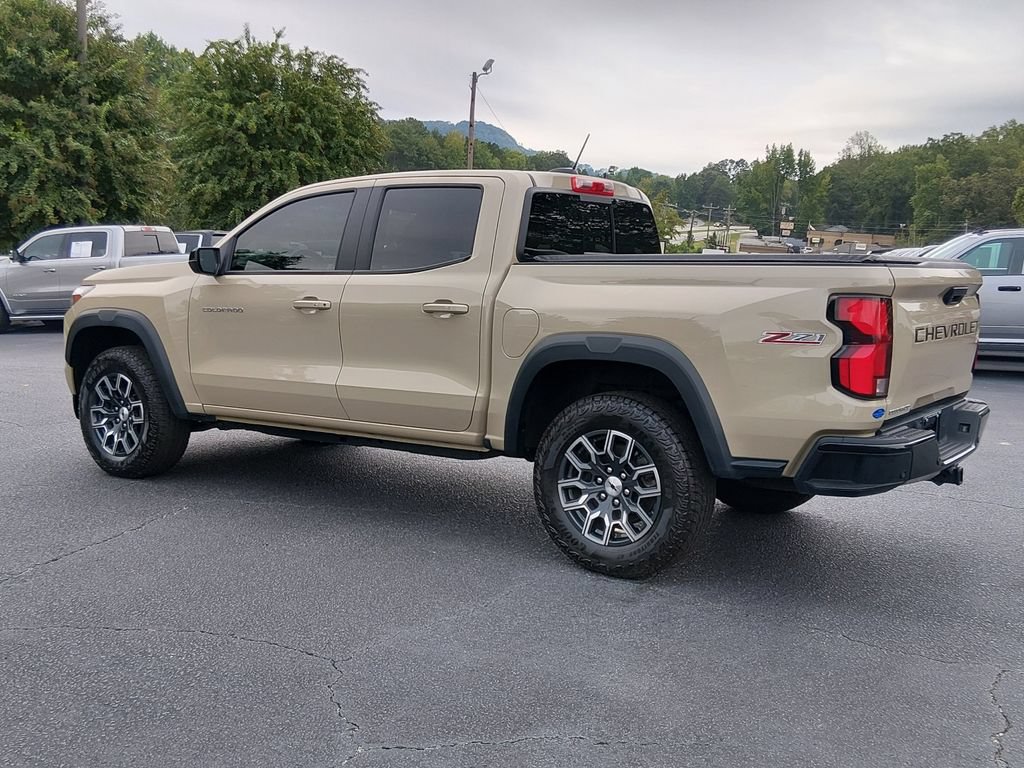 Used 2024 Chevrolet Colorado Z71 w/ Z71 Convenience Package 2 AWD/4WD image 6