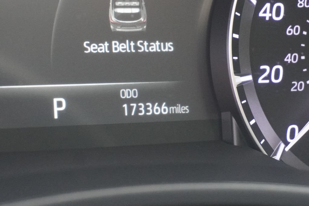 Used 2020 Toyota Highlander XLE FWD image 25
