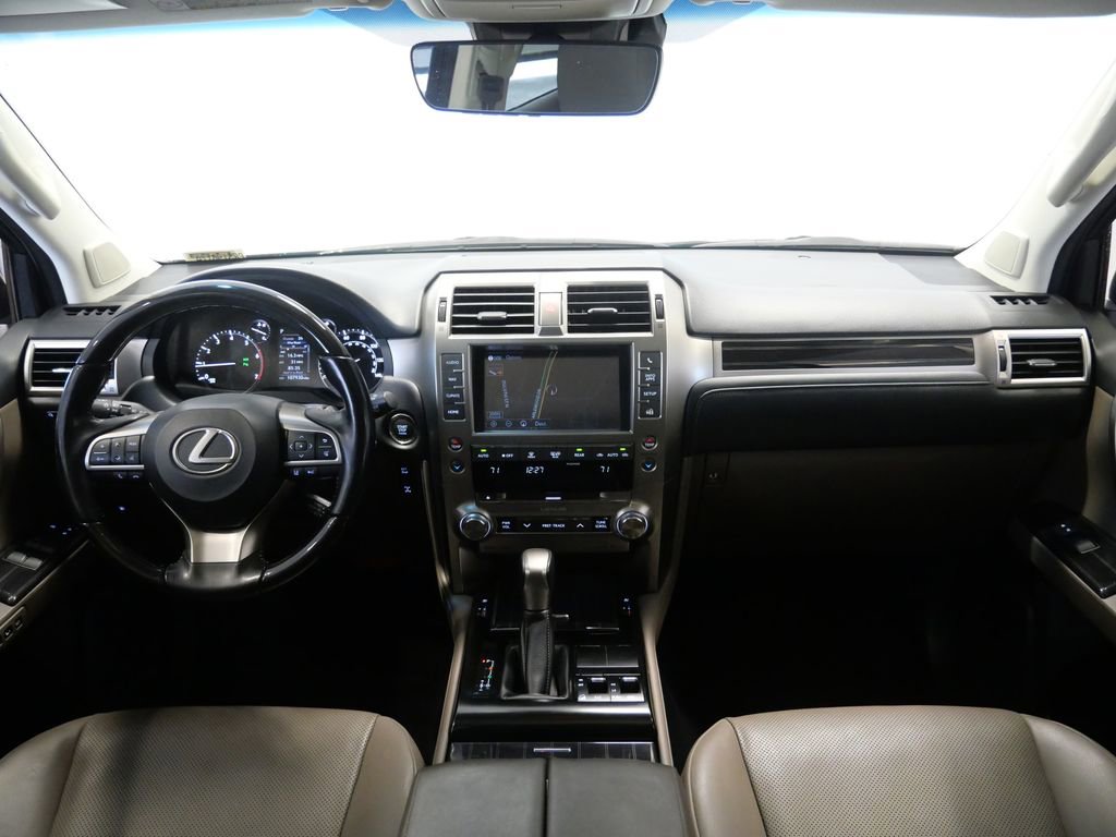 Used 2021 Lexus GX 460 Premium w/ Premium Package image 17