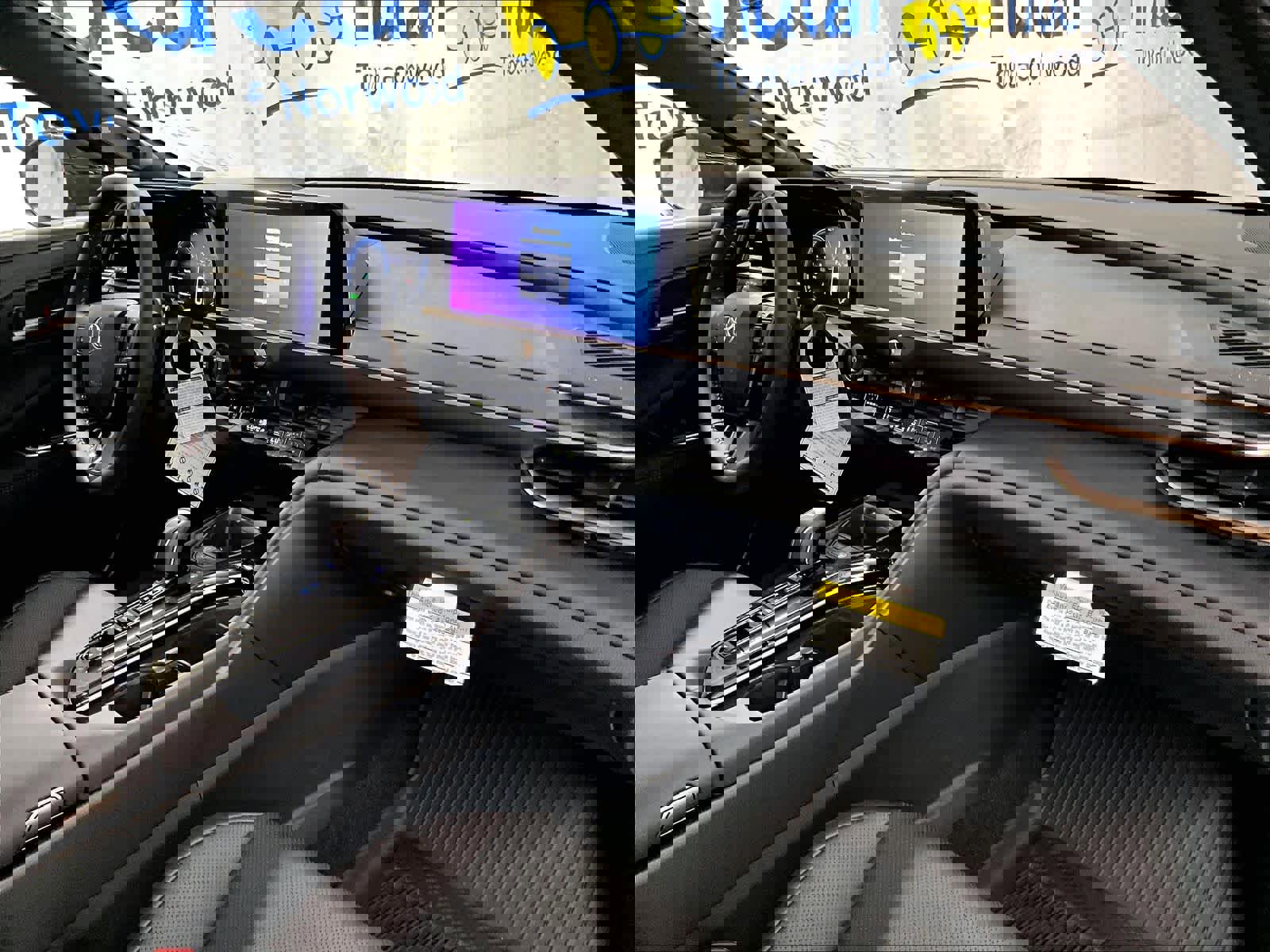 New 2026 Toyota Crown Platinum image 10