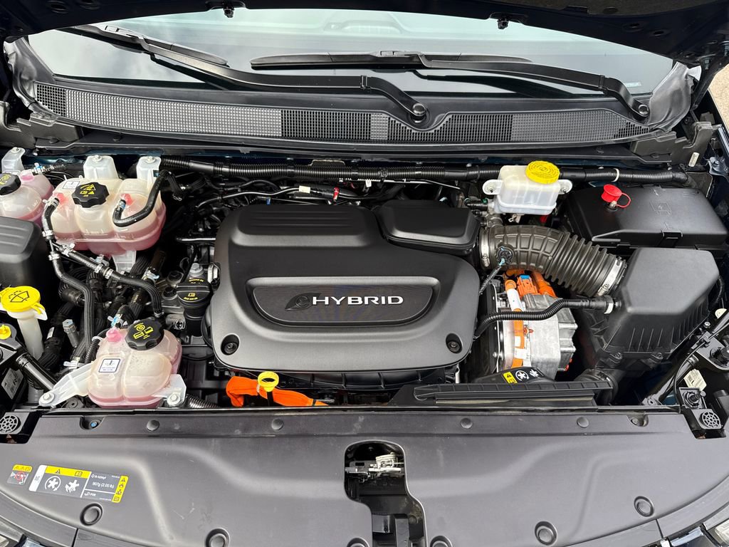 Certified 2023 Chrysler Pacifica Touring-L FWD image 8