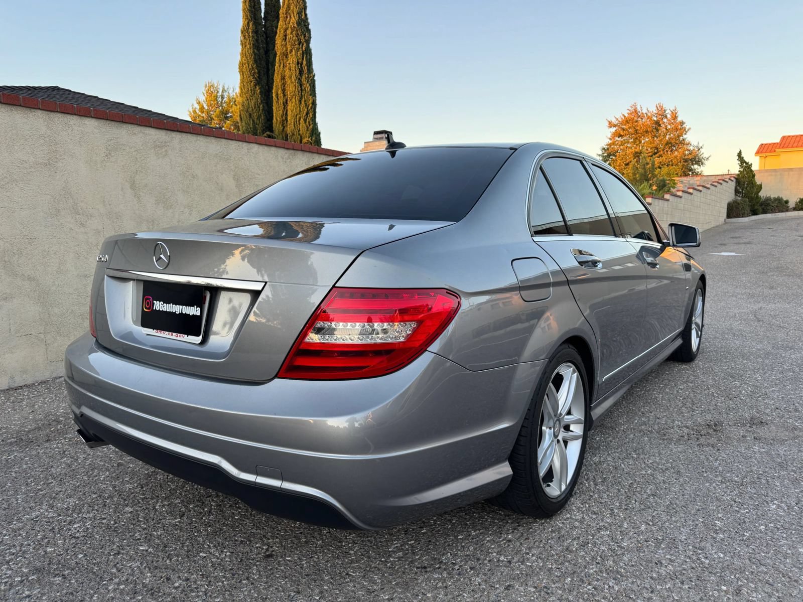 Used 2012 Mercedes-Benz C 250 Sedan image 4