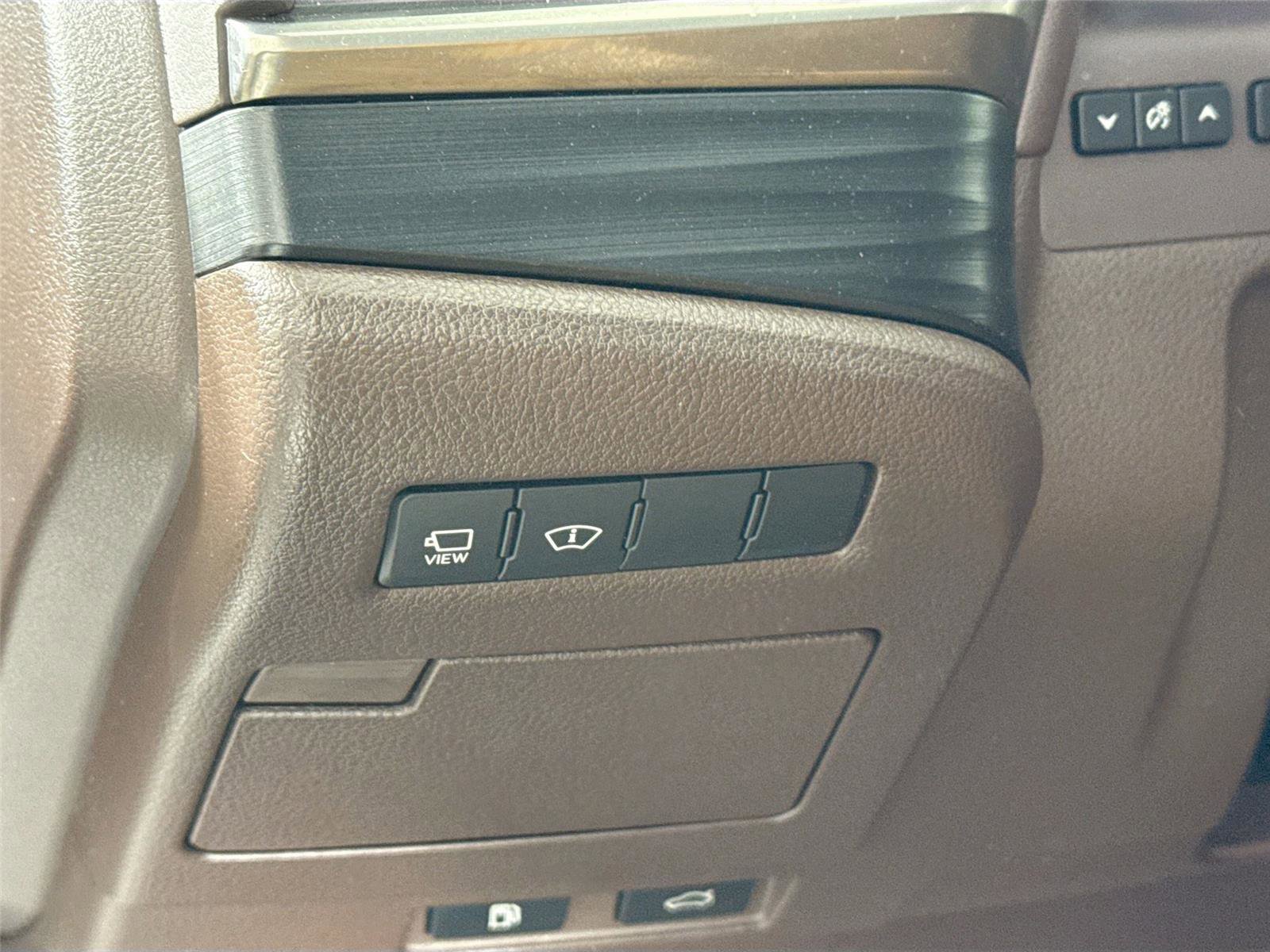 Used 2020 Lexus ES 350 Ultra Luxury w/ Accessory Package 2 image 16