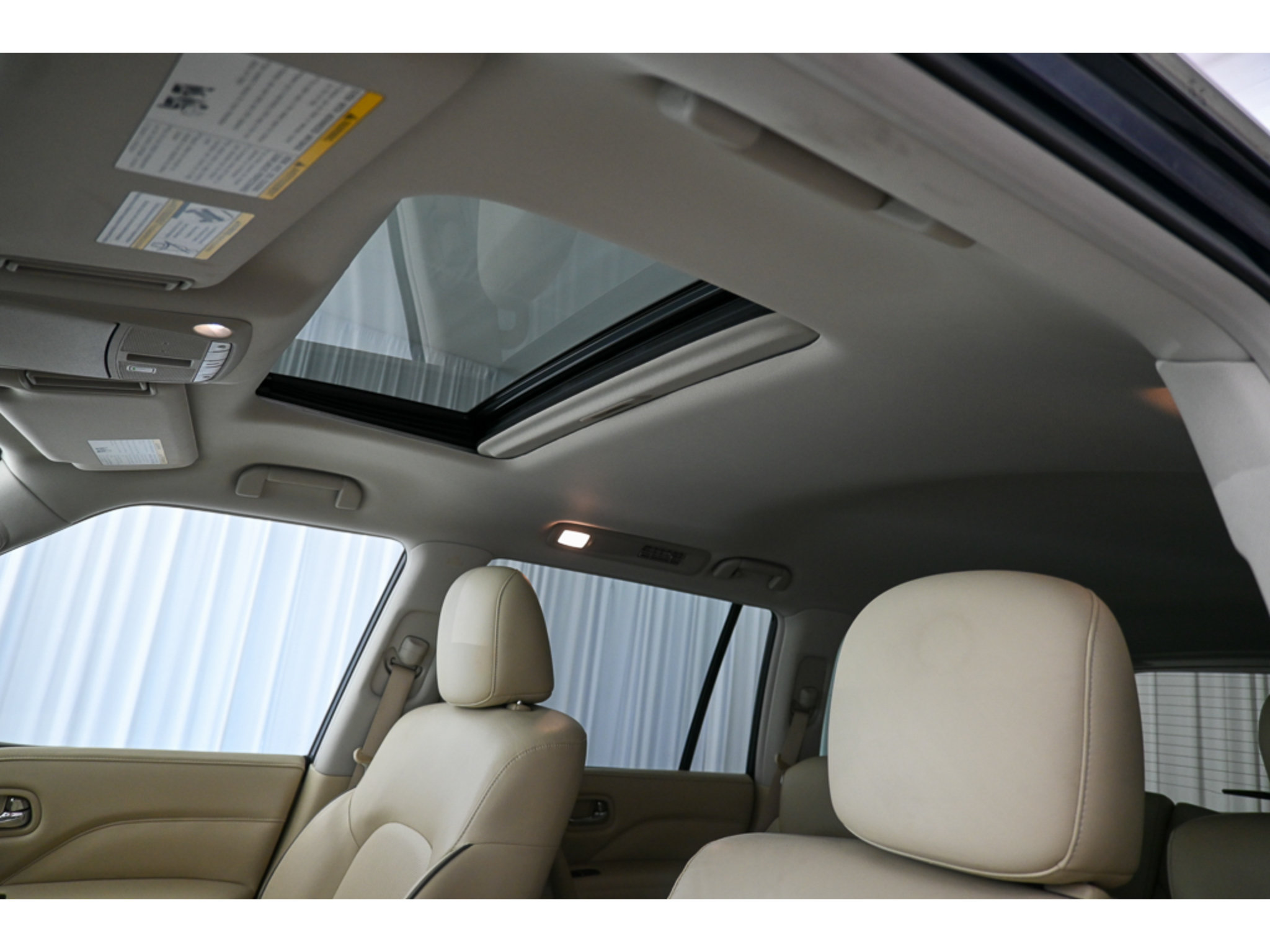 Used 2022 INFINITI QX80 Luxe w/ Cargo Package AWD/4WD image 12