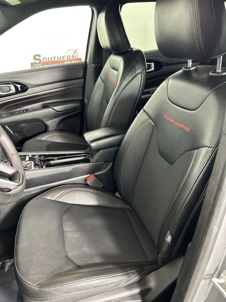 Used 2024 Jeep Compass Trailhawk image 13