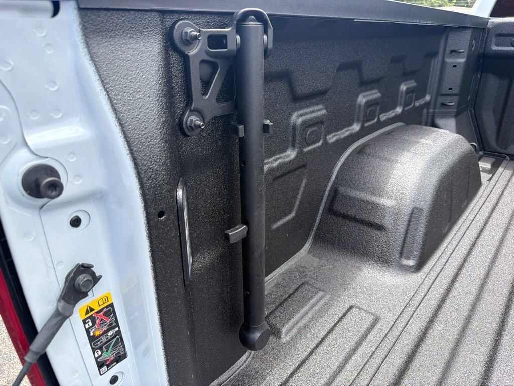 New 2026 Chevrolet Silverado 1500 High Country AWD/4WD image 16
