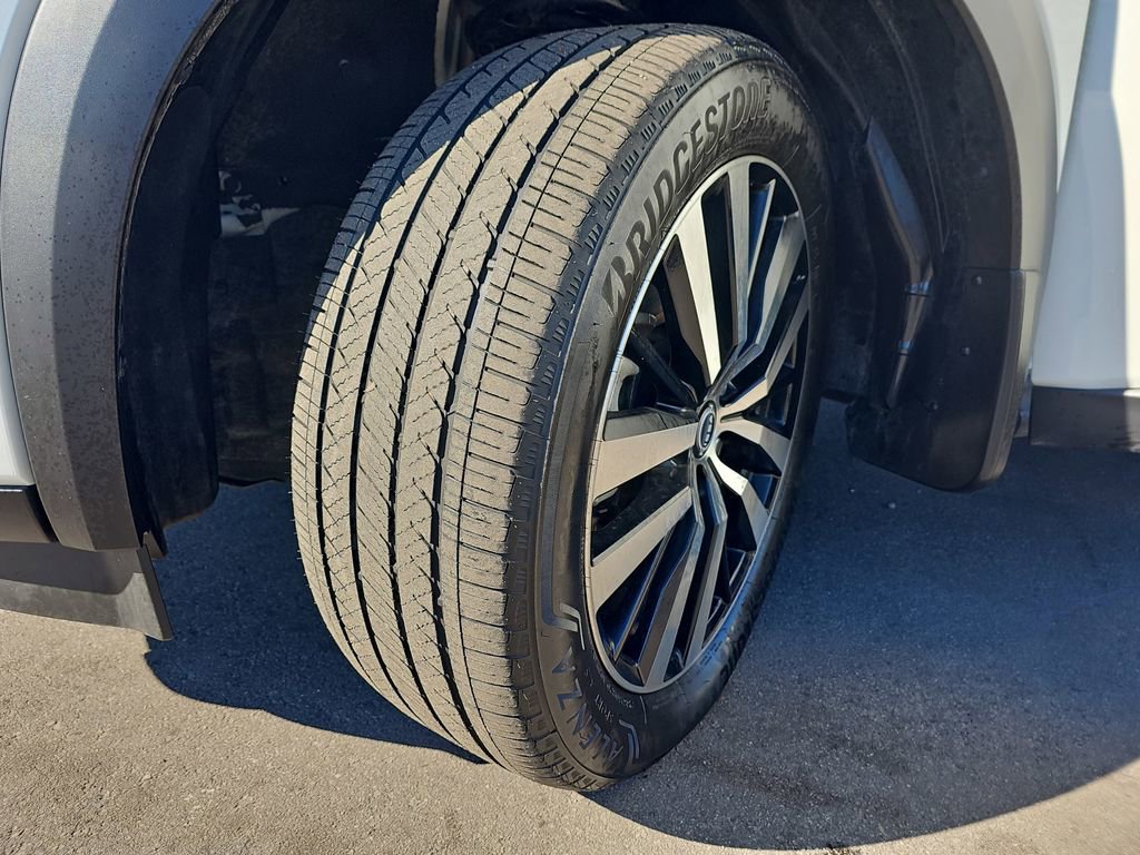 Used 2024 Nissan Pathfinder Platinum w/ Cargo Package image 37