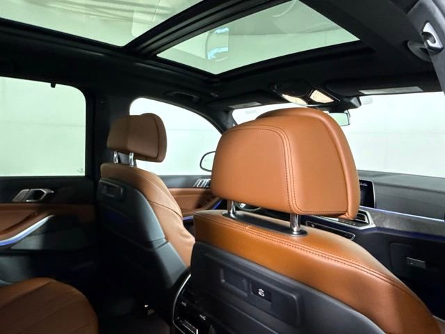 Used 2023 BMW X5 xDrive40i w/ Executive Package image 28