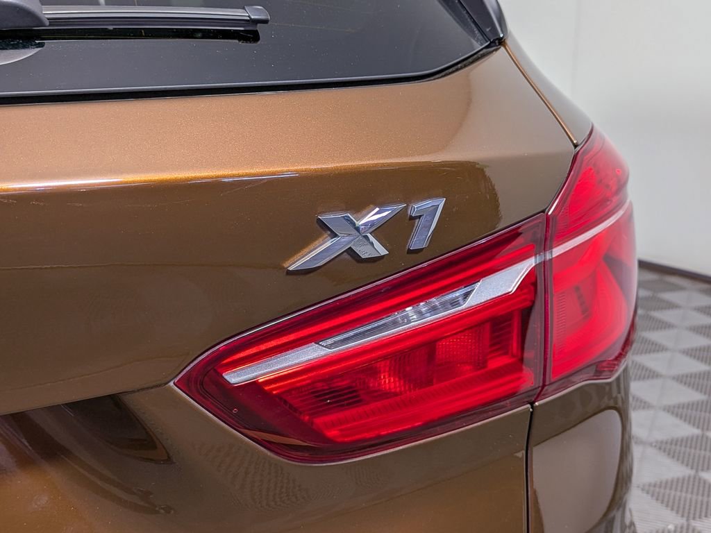 Used 2017 BMW X1 xDrive28i image 11