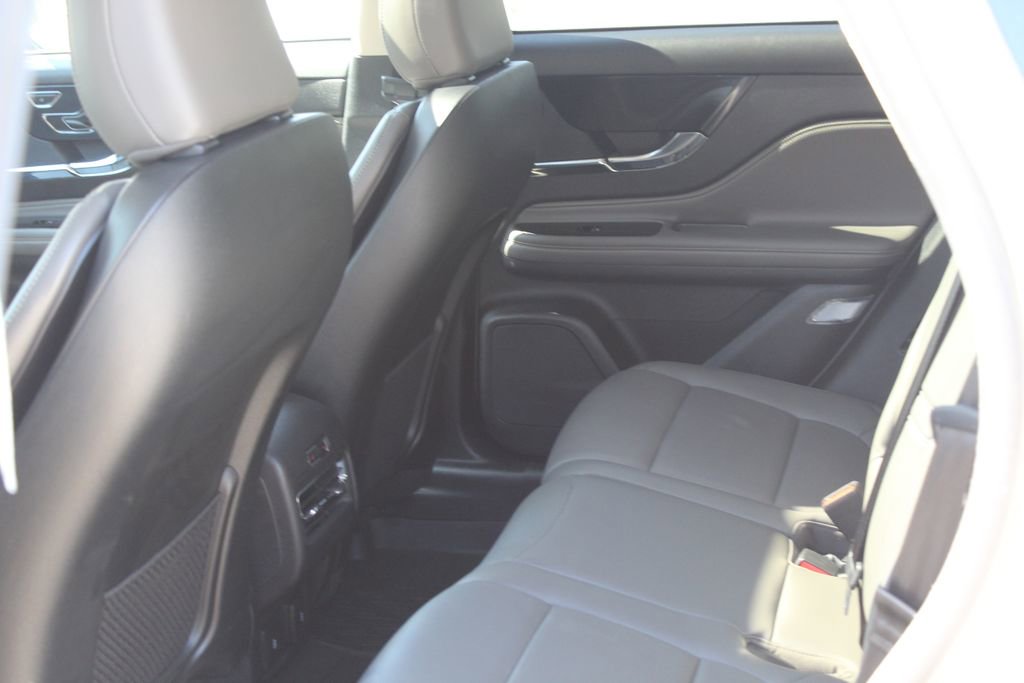 Used 2023 Lincoln Corsair Reserve w/ Equipment Group 202A image 17