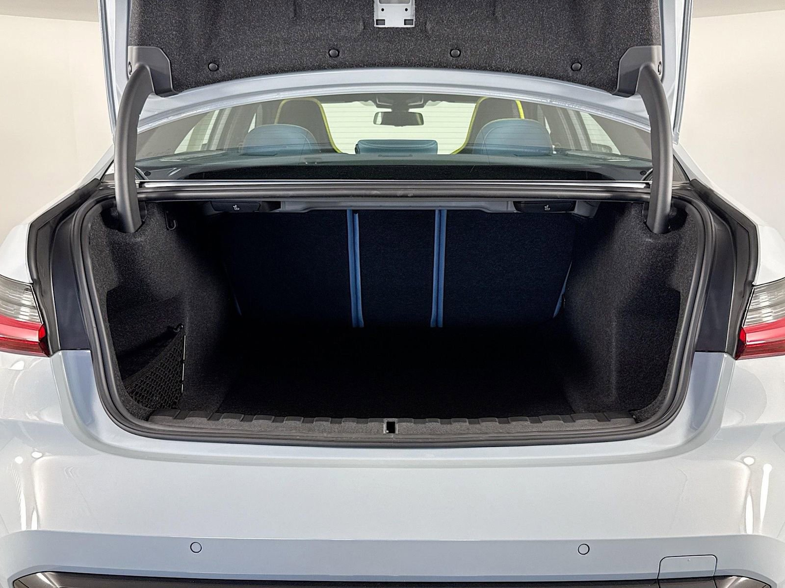 Used 2025 BMW M3 Competition image 27