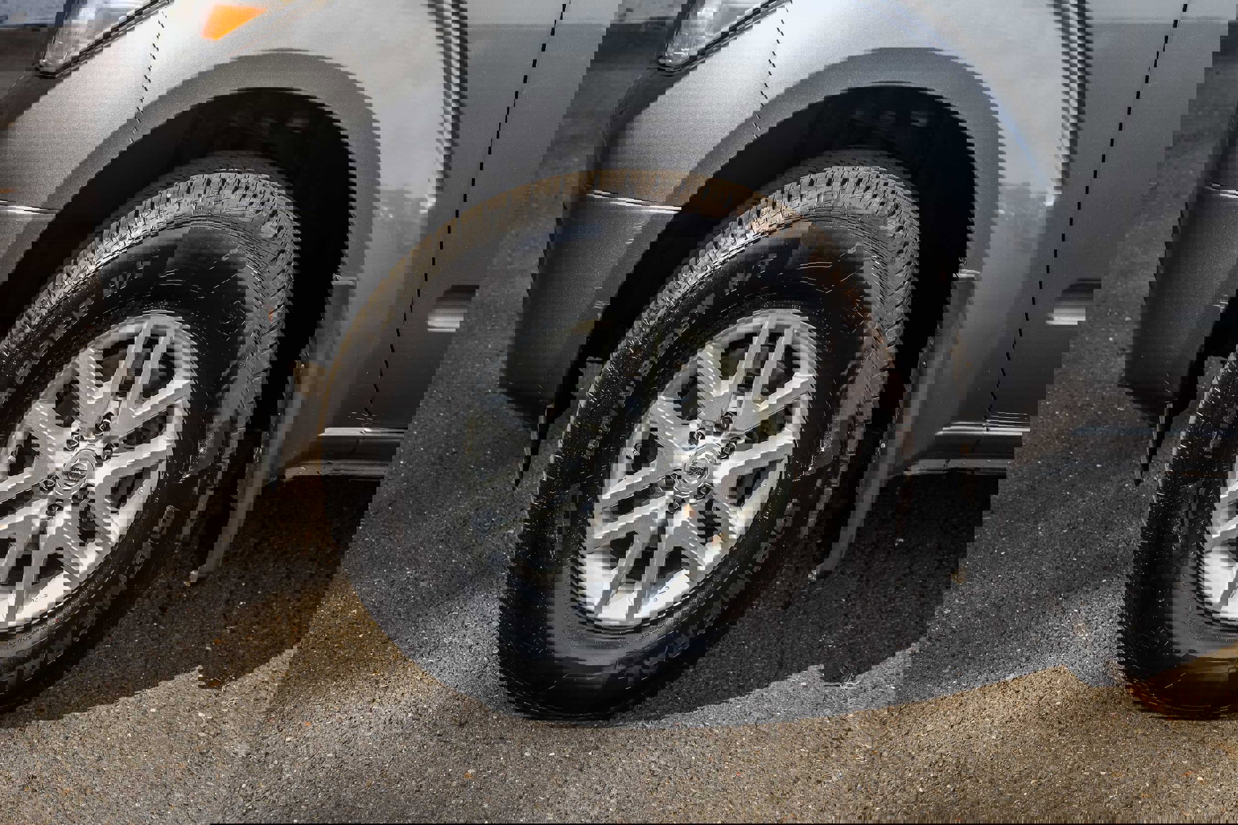 Used 2017 Nissan Frontier SV image 12