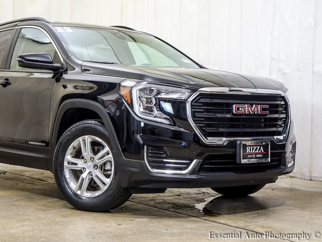 Used 2023 GMC Terrain SLE w/ Driver Convenience Package AWD/4WD image 6