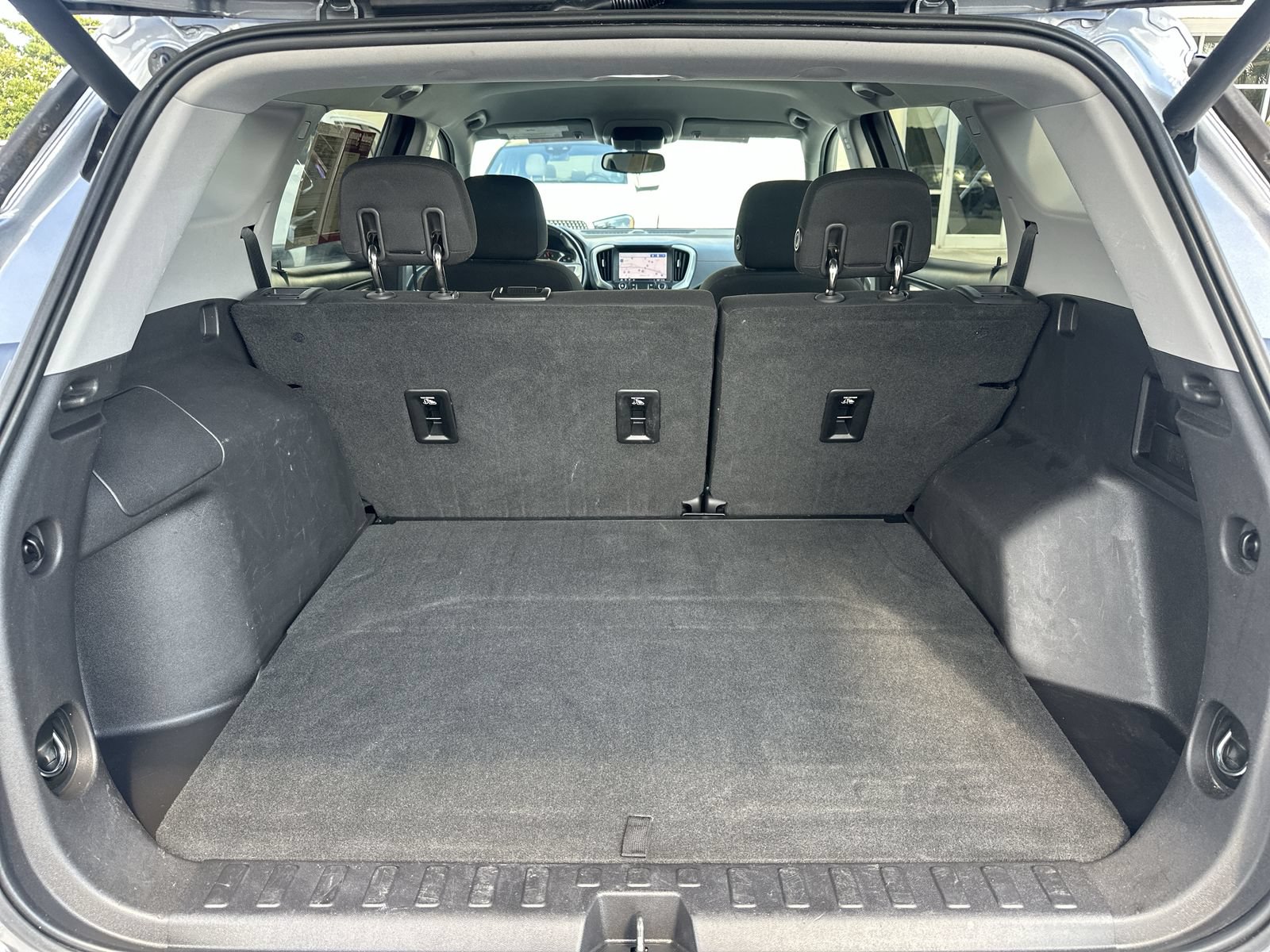 Used 2019 GMC Terrain SLE w/ Driver Convenience Package FWD image 32