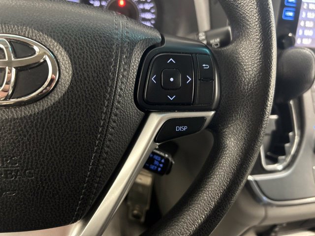 Used 2017 Toyota Sienna LE AWD/4WD image 25