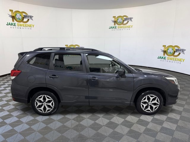 Used 2019 Subaru Forester Premium AWD/4WD image 11