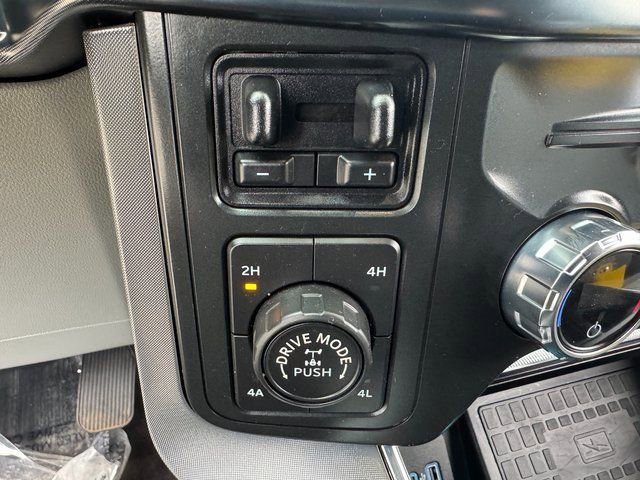 Used 2021 Ford F150 Limited image 28