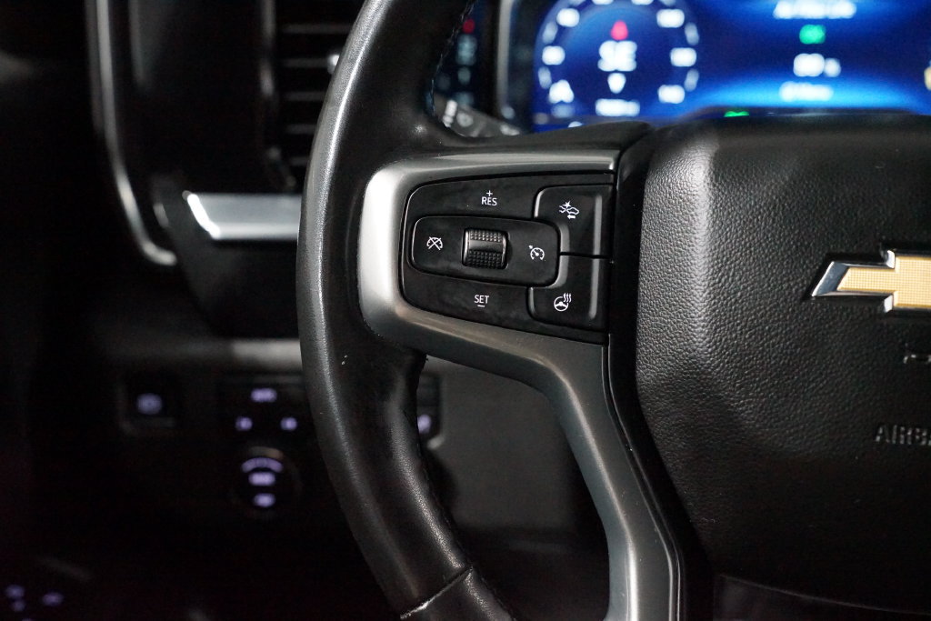 Used 2023 Chevrolet Silverado 1500 LT AWD/4WD image 15