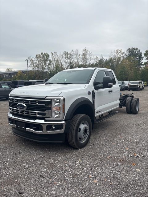 New 2026 Ford F450 XL w/ XL Chrome Package image 4