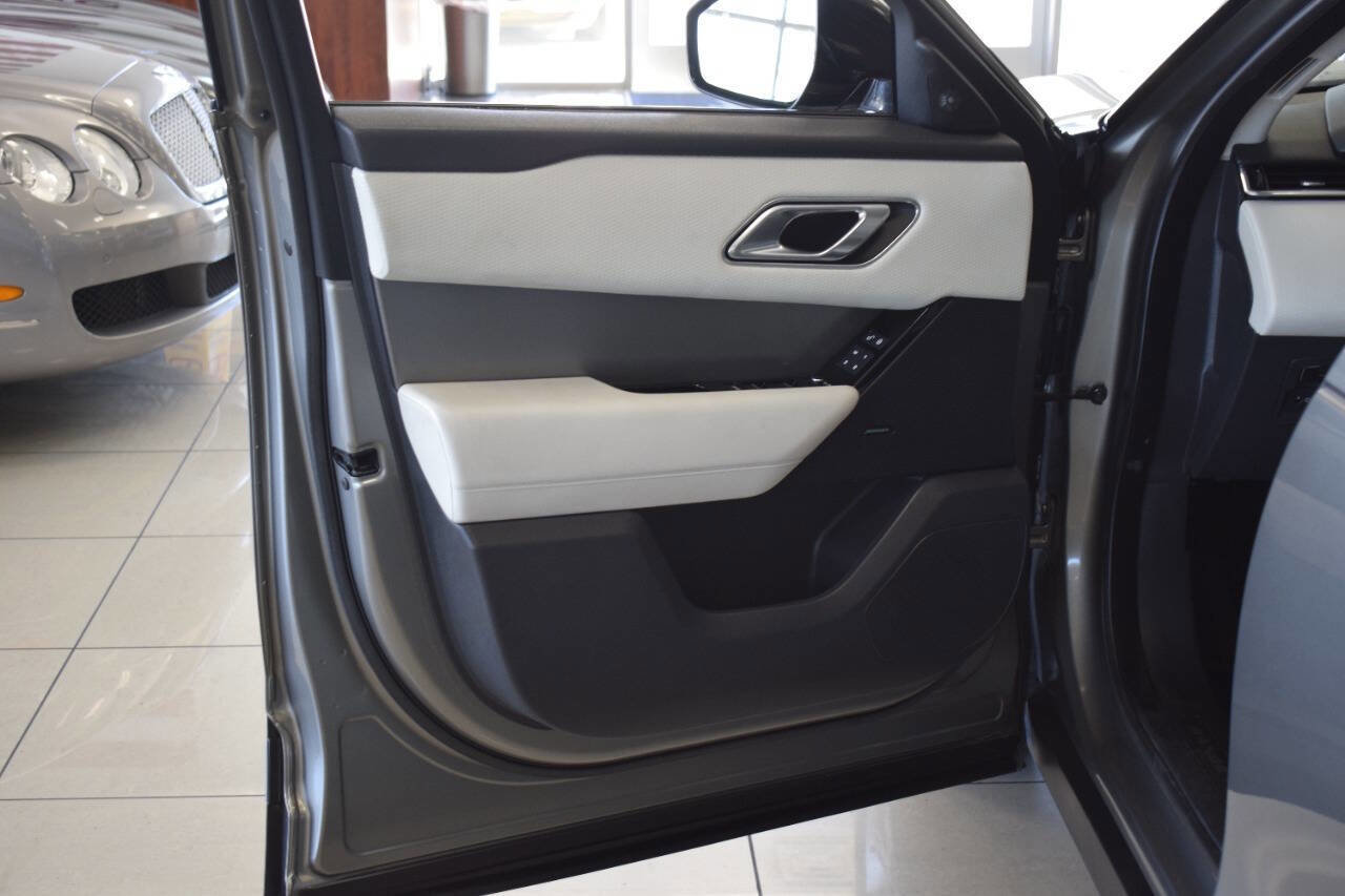 Used 2018 Land Rover Range Rover Velar S AWD/4WD image 29