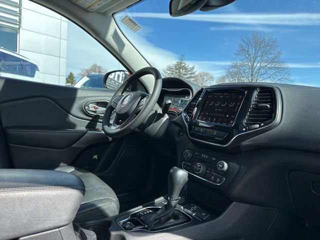 Used 2021 Jeep Cherokee Limited w/ Elite Package AWD/4WD image 20
