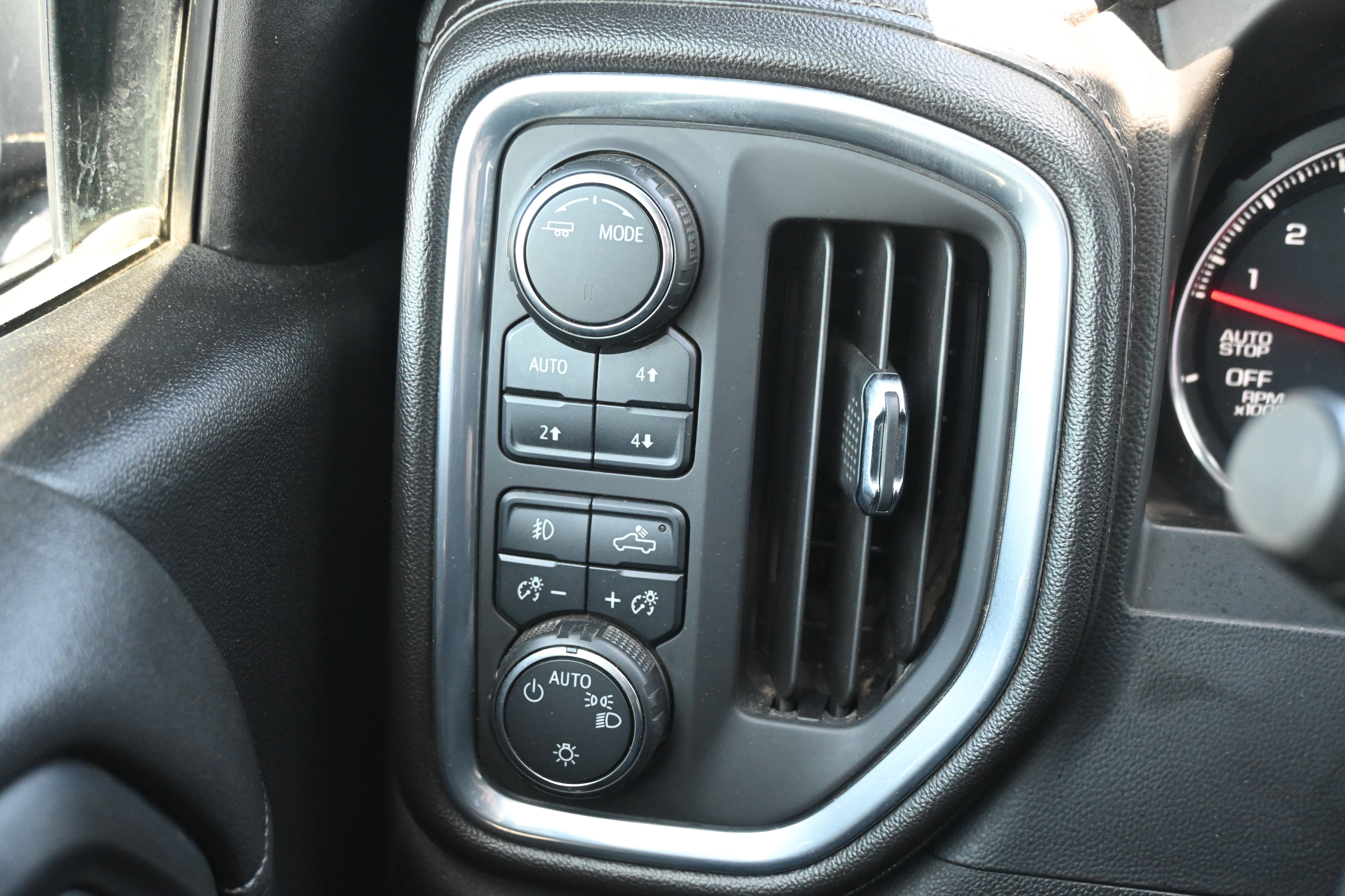 Used 2020 Chevrolet Silverado 1500 RST w/ All-Star Edition image 20