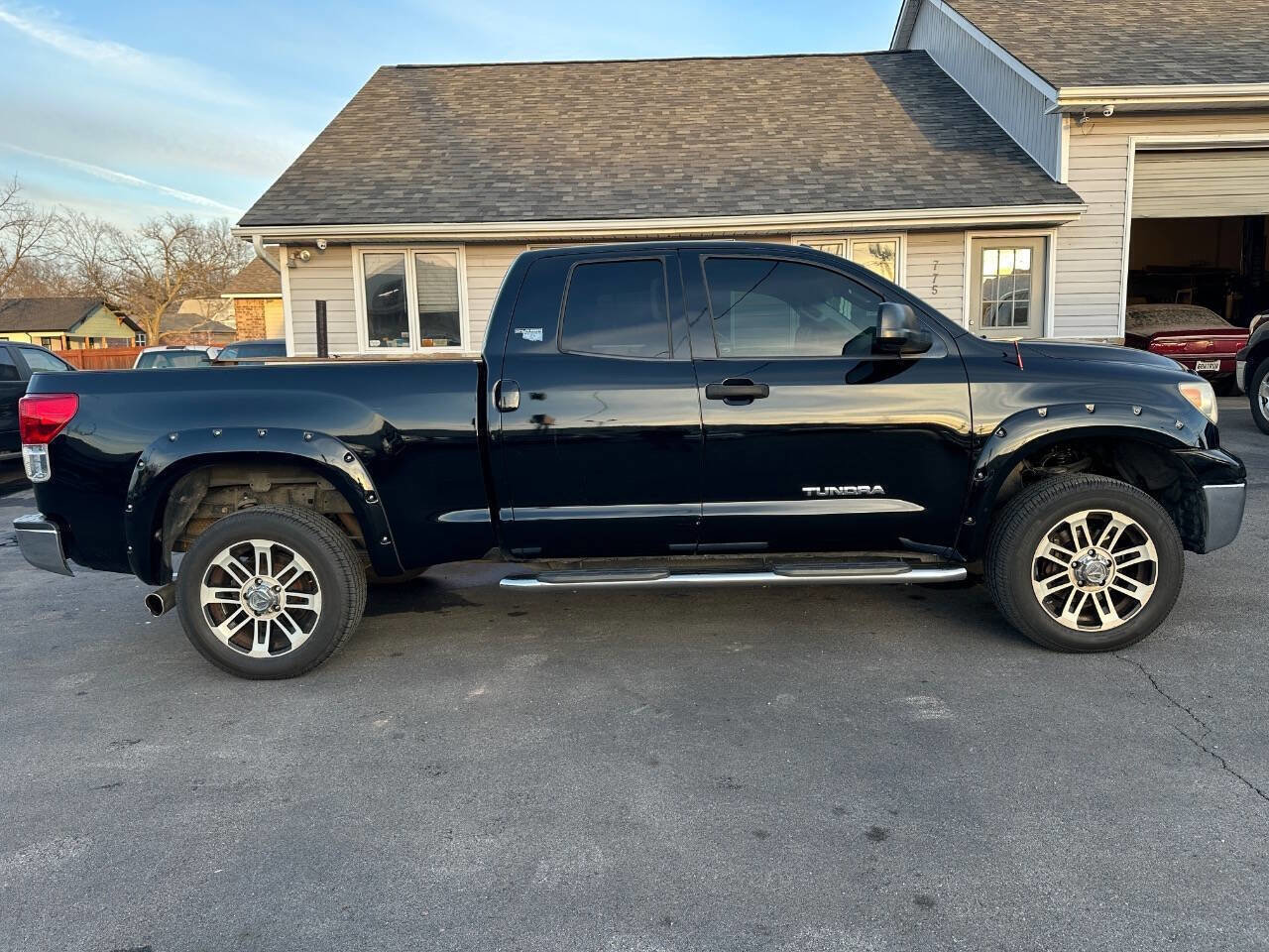 Used 2013 Toyota Tundra Grade 4x2 4dr Double Cab Picku image 11