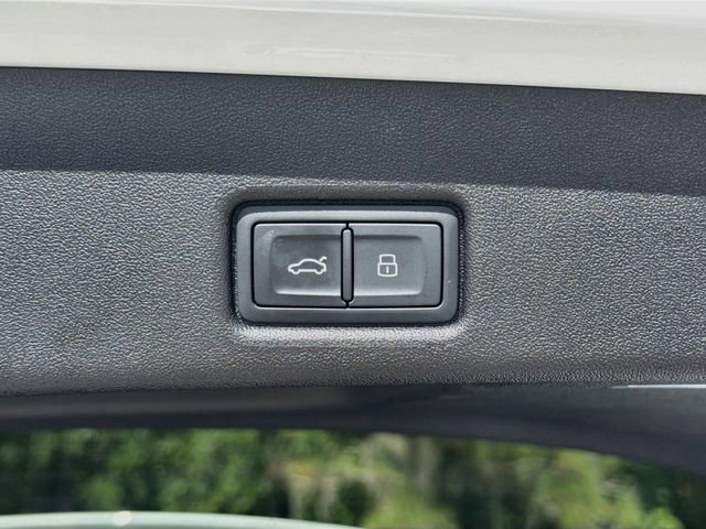 Used 2025 Audi Q5 Premium w/ Convenience Package AWD/4WD image 14