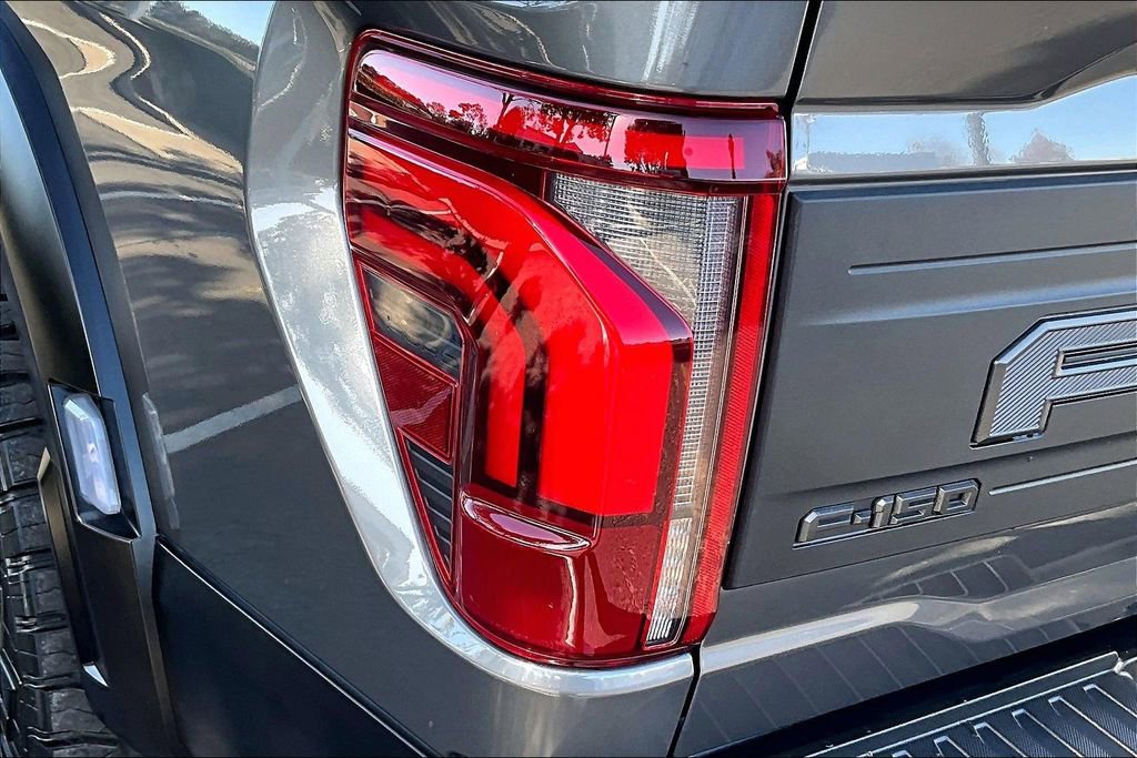 Used 2025 Ford F150 Raptor image 29