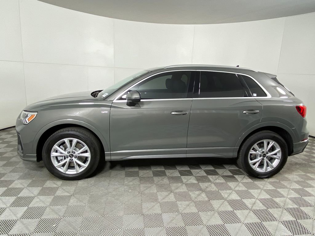 Used 2025 Audi Q3 2.0T Premium Plus w/ Premium Plus Package AWD/4WD image 9