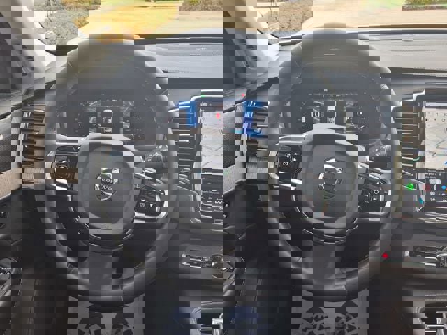 Certified 2023 Volvo XC90 B6 Ultimate w/ Protection Package Premier AWD/4WD image 24