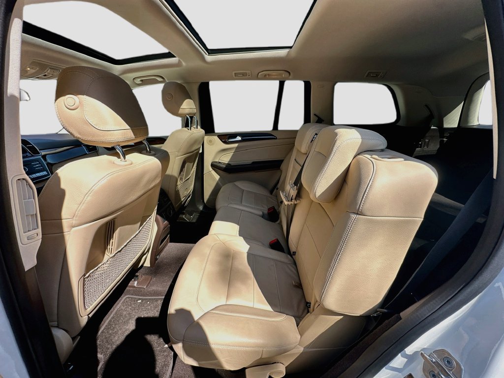 Used 2019 Mercedes-Benz GLS 450 4MATIC image 26
