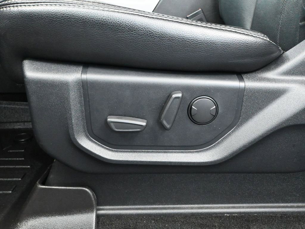 Used 2019 Ford F150 Lariat w/ Equipment Group 502A Luxury image 24