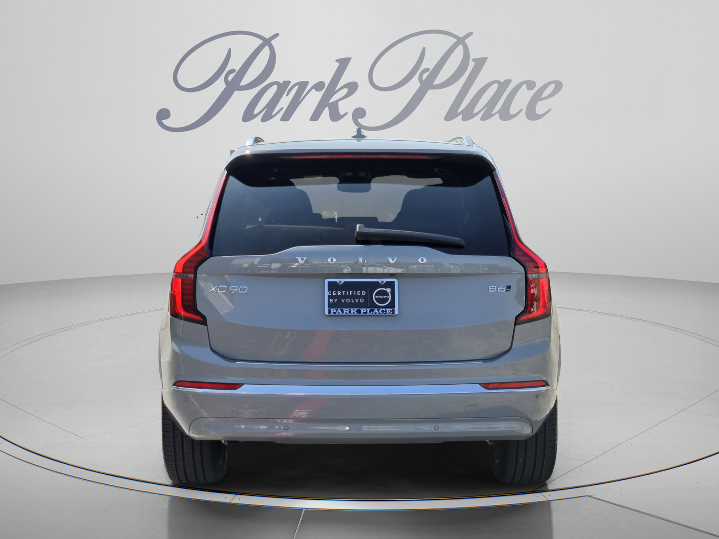Certified 2026 Volvo XC90 B6 Plus w/ Protection Package Premier AWD/4WD image 4