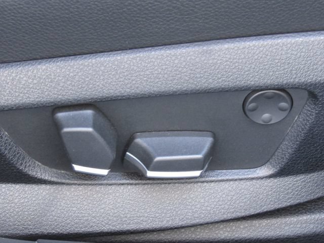 Used 2012 BMW 528i xDrive Sedan AWD/4WD image 21