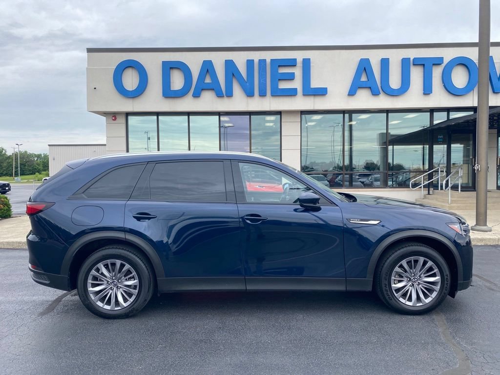 Certified 2024 MAZDA CX-90 Plug-In Hybrid w/ Preferred AWD/4WD image 2