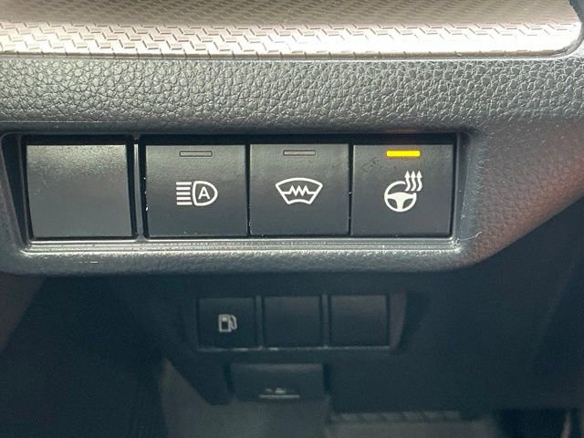 Used 2023 Toyota Prius XLE FWD image 19