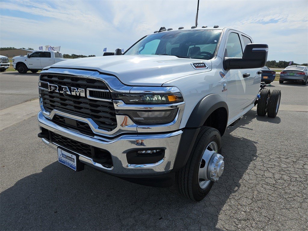 New 2026 RAM 5500 Tradesman w/ Chrome Appearance Group image 12