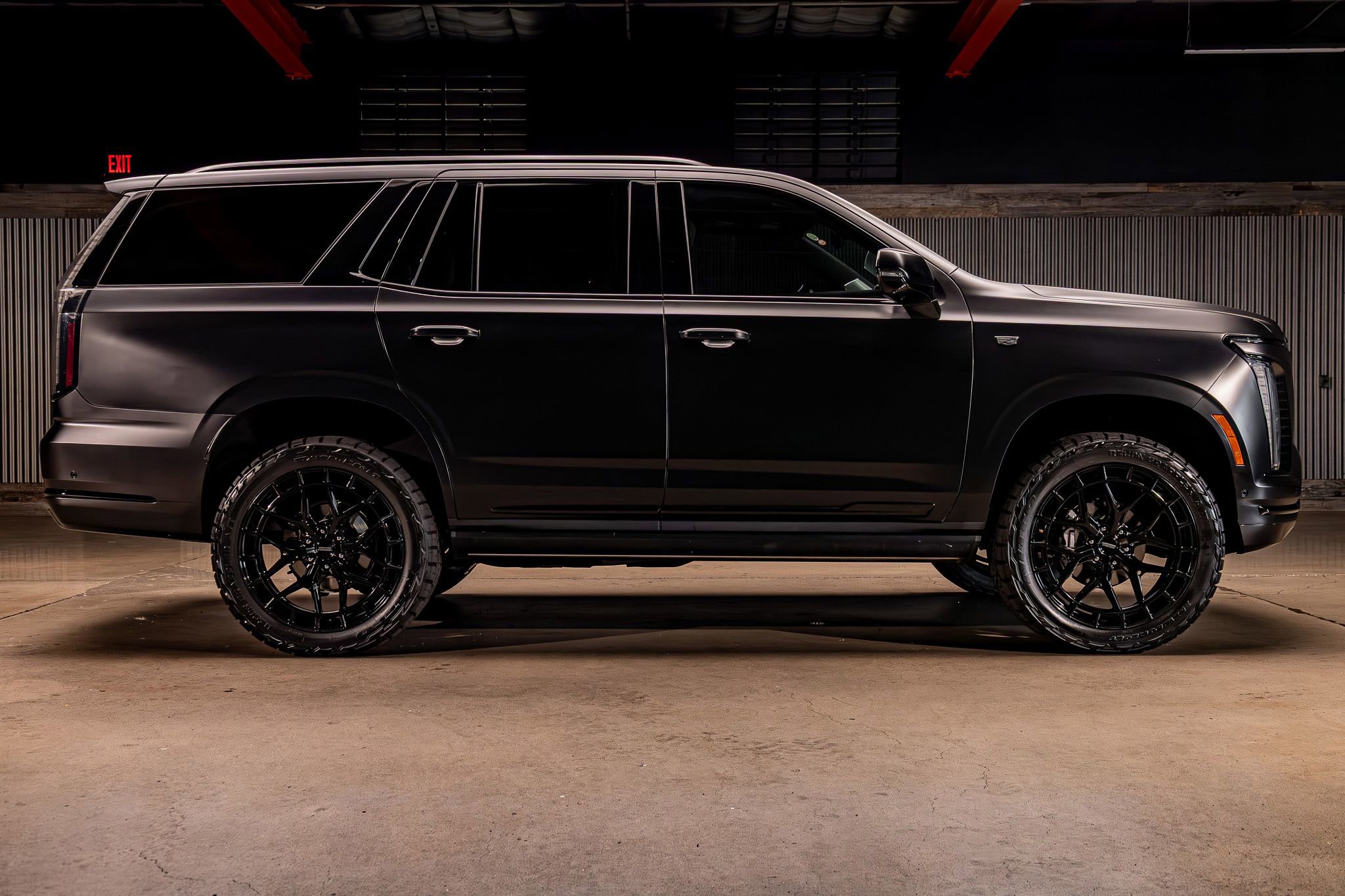 Used 2025 Cadillac Escalade Sport Platinum image 11