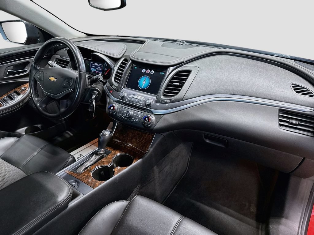Used 2015 Chevrolet Impala LT w/ Convenience Package FWD image 27