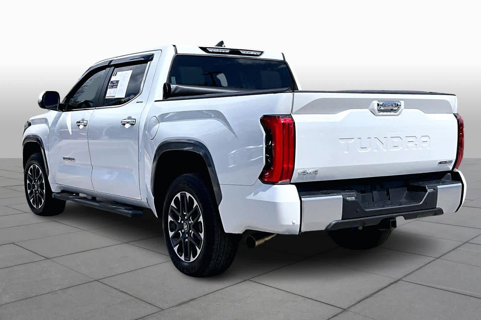 Used 2025 Toyota Tundra Limited AWD/4WD image 11