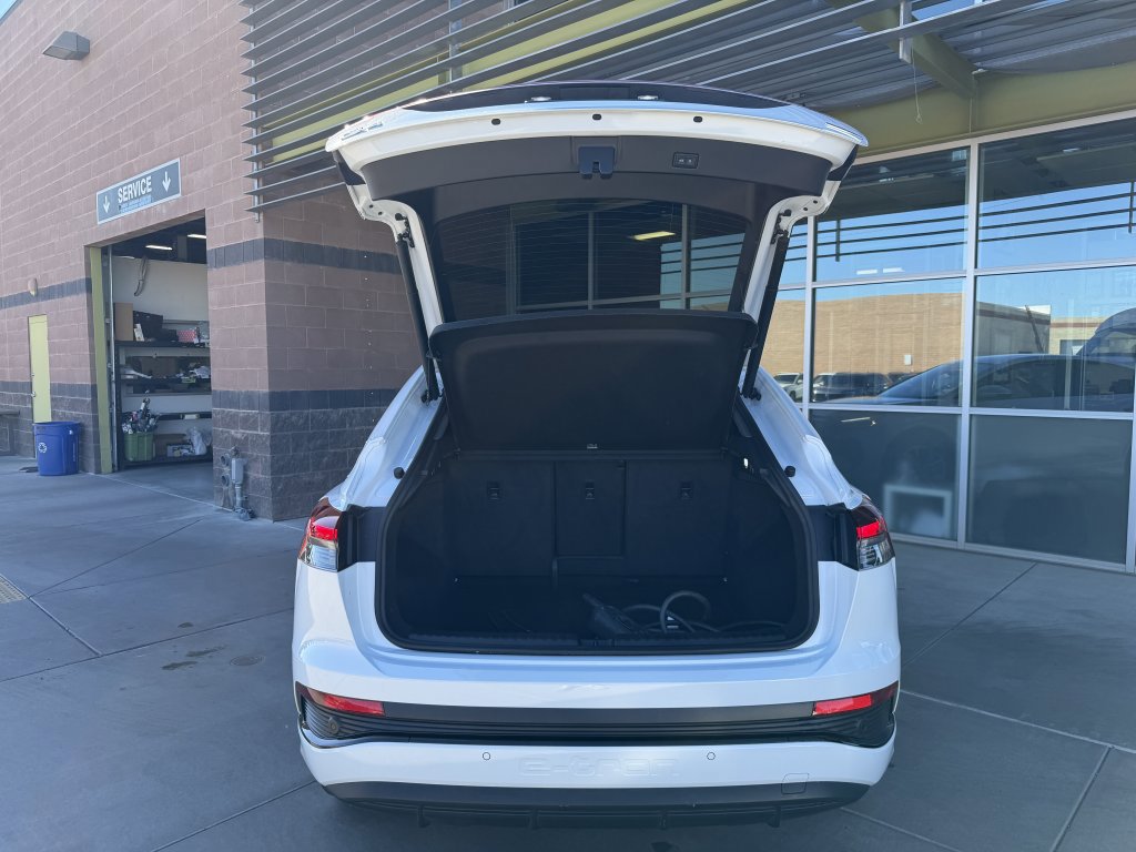 Used 2024 Audi Q4 e-tron Premium w/ Convenience Package image 34