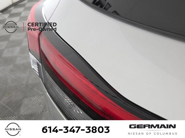 Certified 2024 Nissan Pathfinder SL w/ Black Appearance Package AWD/4WD image 15