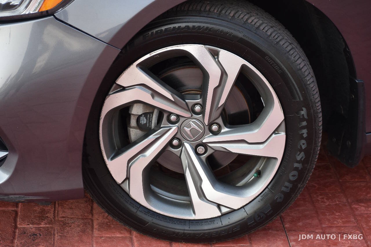 Used 2018 Honda Accord EX image 37