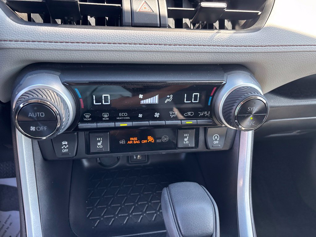 Used 2025 Toyota RAV4 XLE w/ Convenience Package FWD image 29